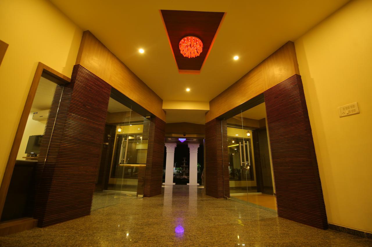 Saubhagya Inn International Lucknow Eksteriør billede