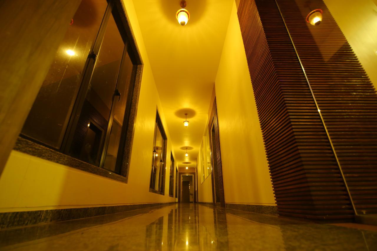 Saubhagya Inn International Lucknow Eksteriør billede